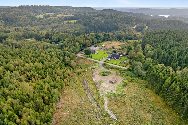 Land / plot