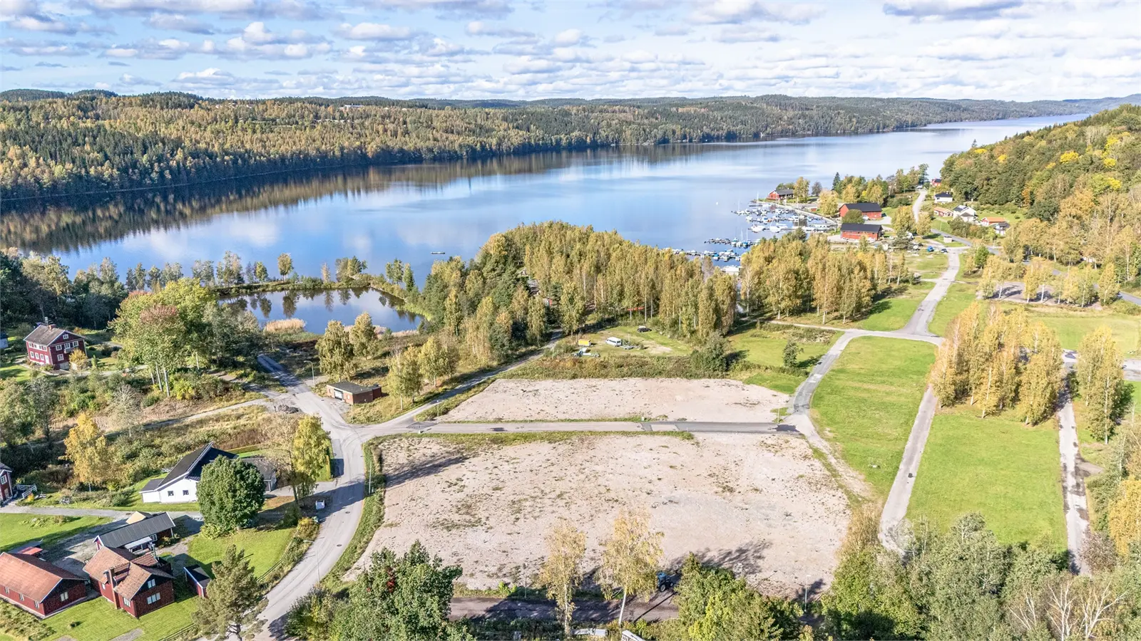 Bild 1 av 6 på Tomter vid Stora Le
