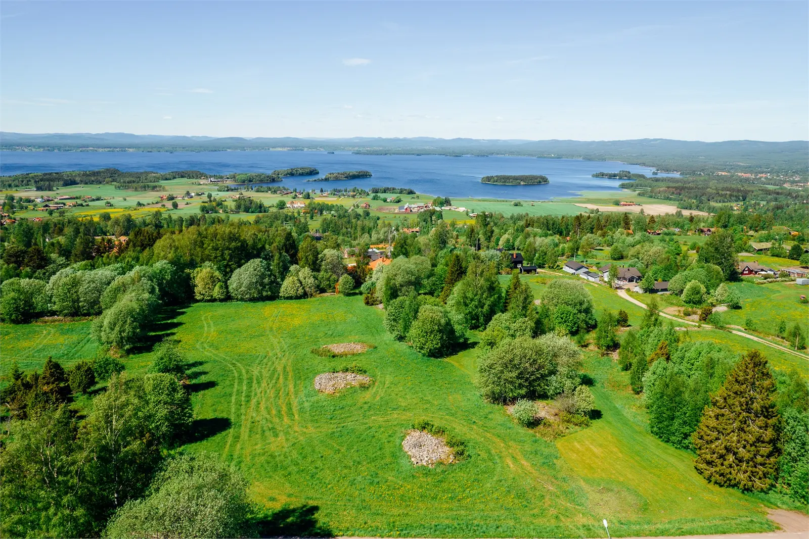Bild 1 av 6 på Tomt i Viborg!