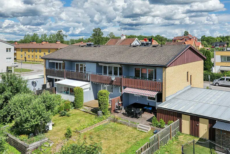 House, 5 rooms, 109 m² in Katrineholm
