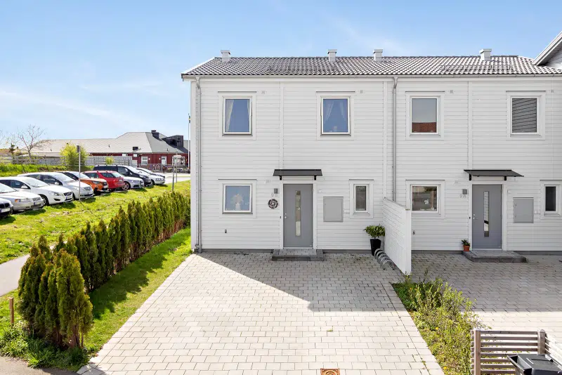 Apartment, 4 rooms, 100 m²