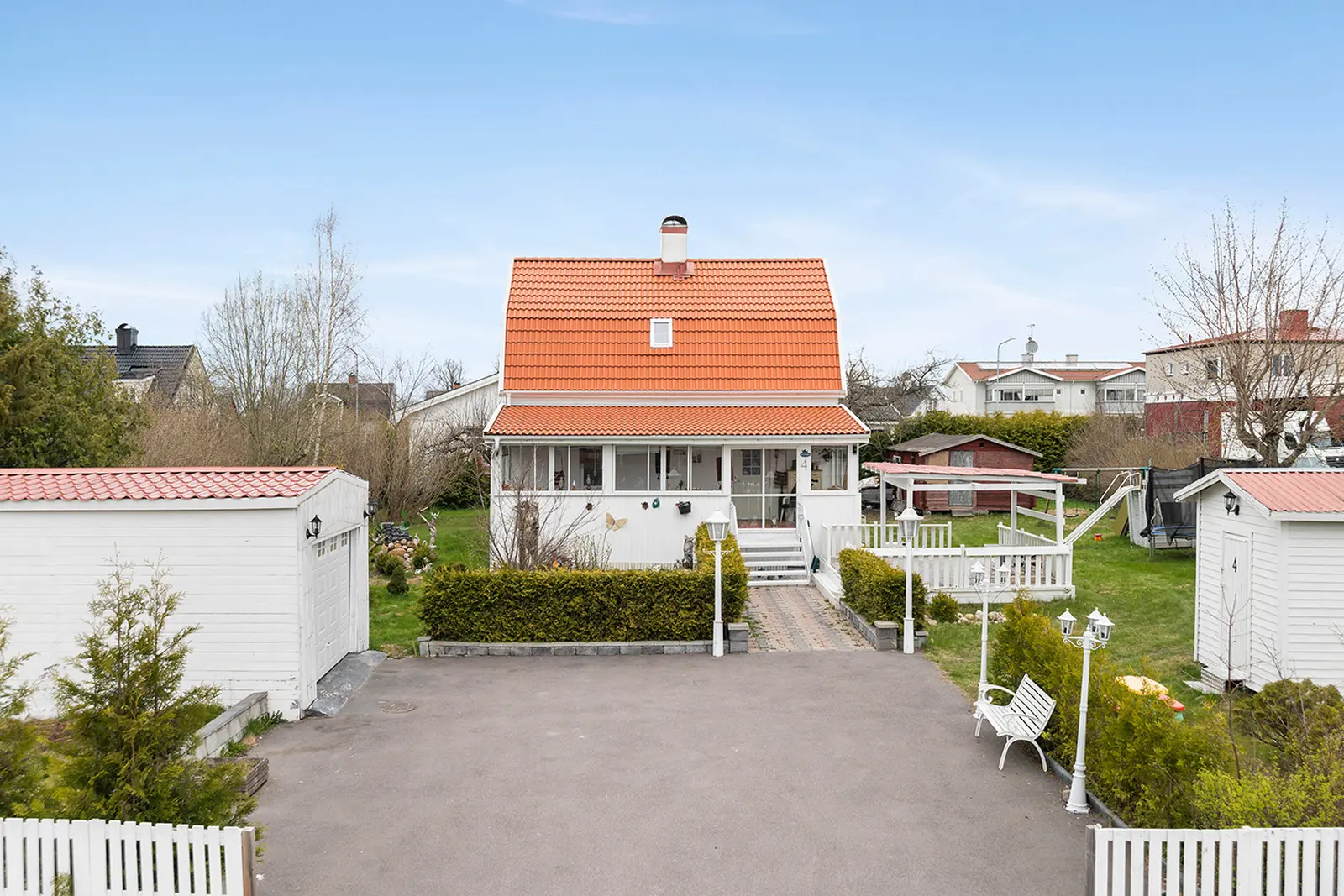 Image 1 of 6 of Aspgatan 4