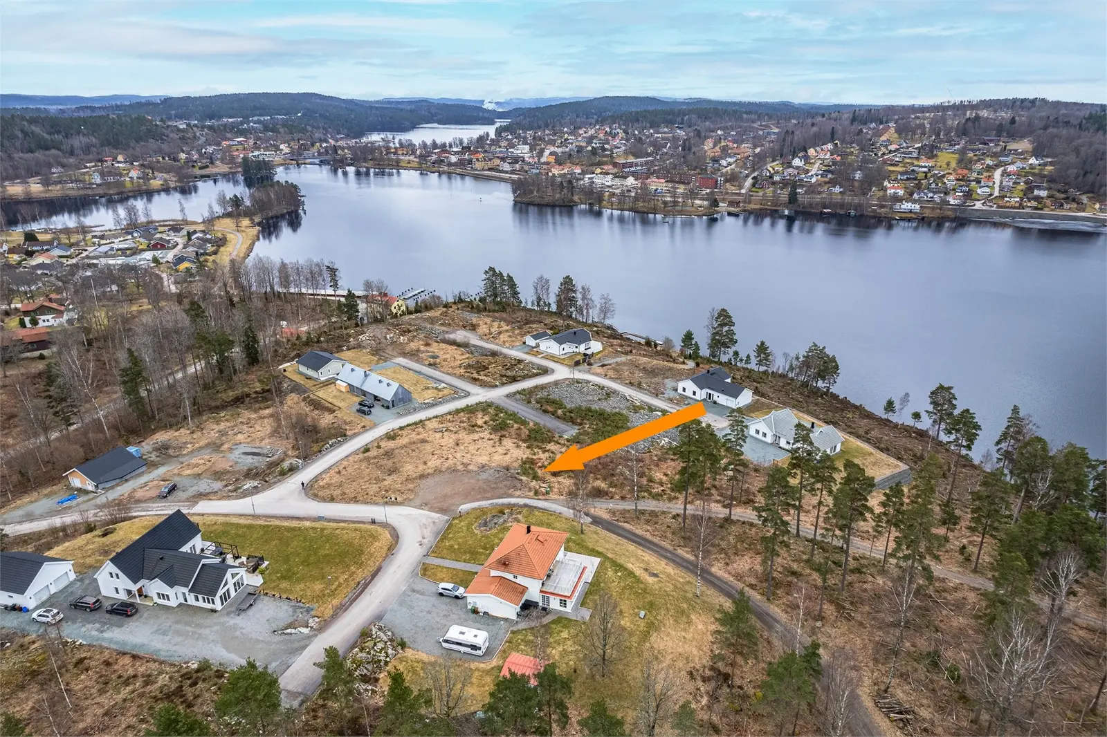 Bild 1 av 6 på Krutbacken 4