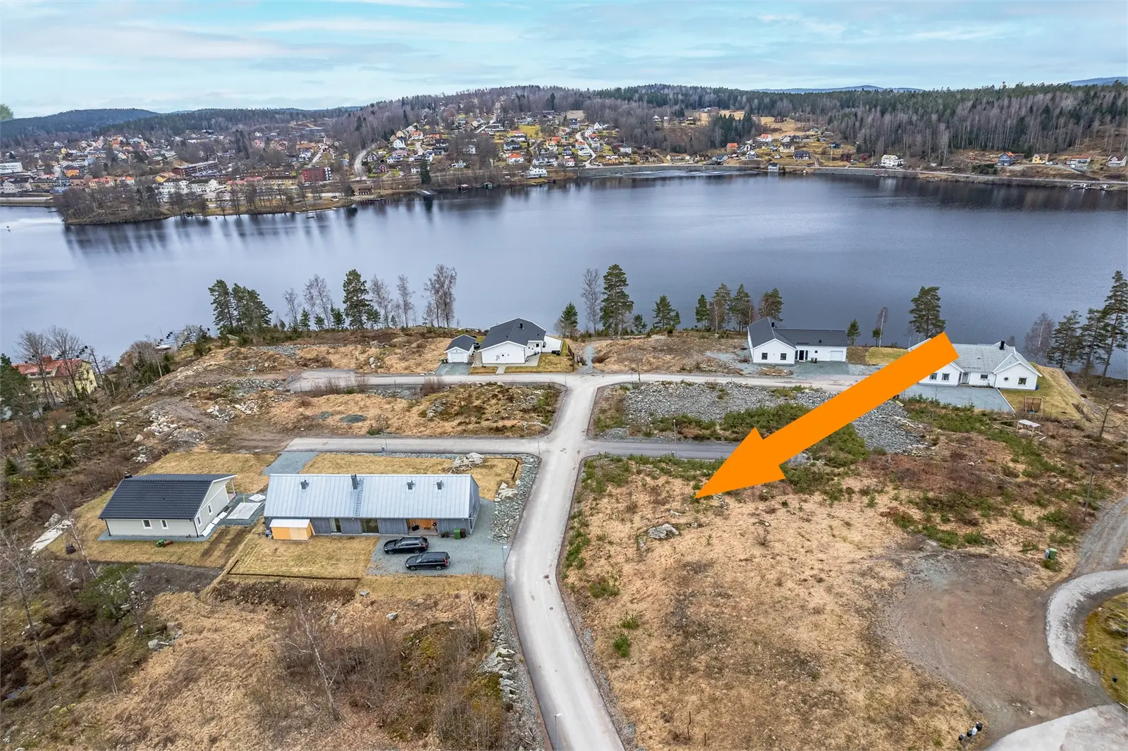 Bild 1 av 6 på Krutbacken 2