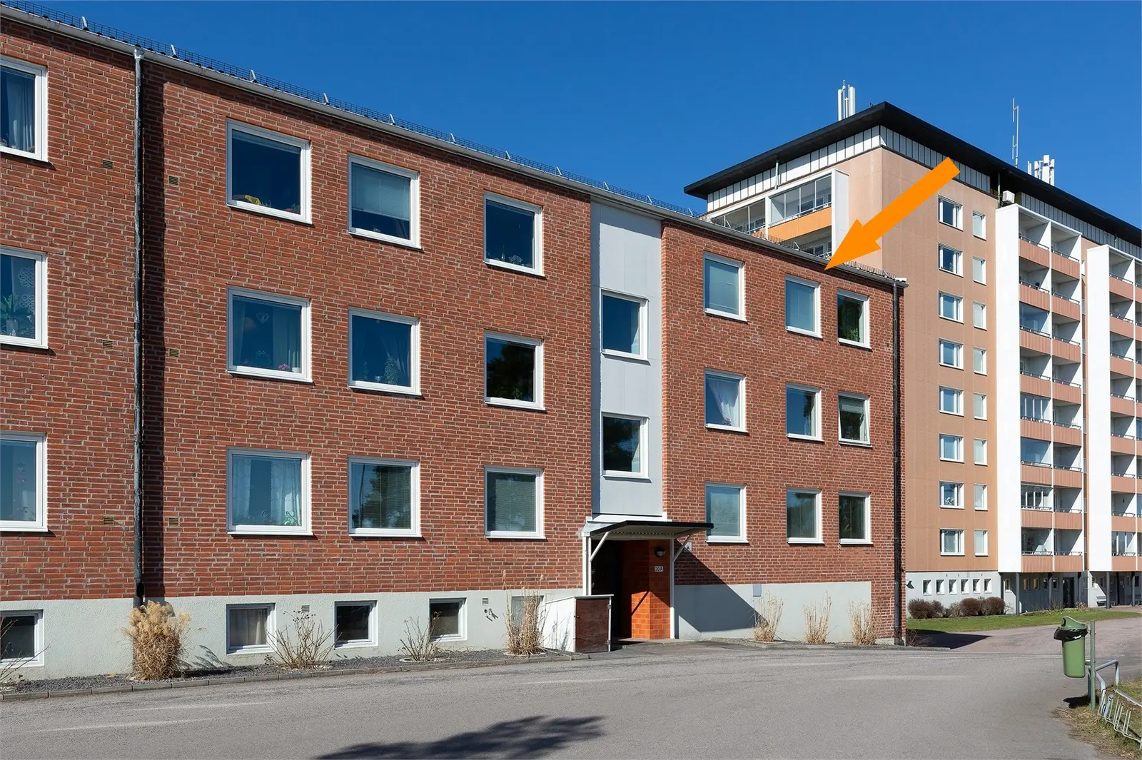 Bild 1 av 6 på Furuvägen 20A