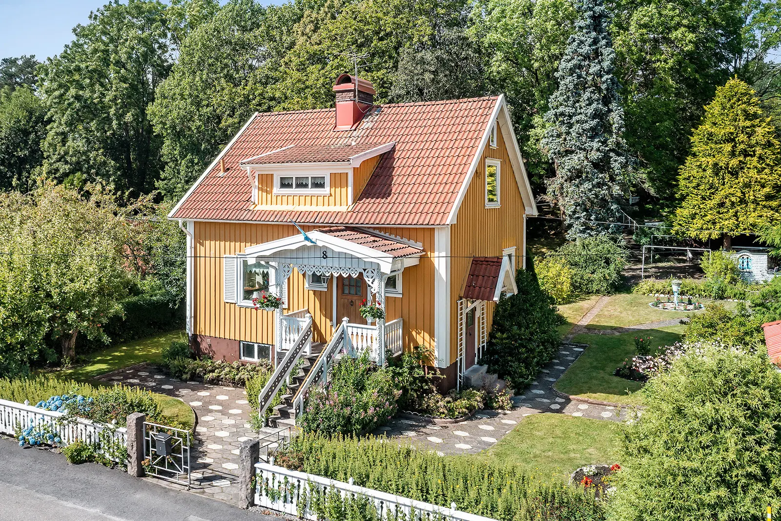 Bild 1 av 6 på Kappenvägen 8