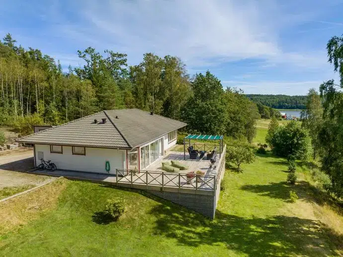 House, 3 rooms, 93 m²