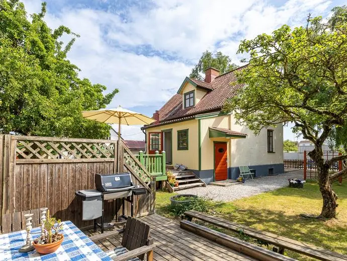 Image 1 of 21 of Värnhemsgatan 3B