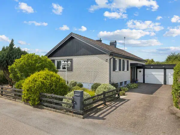 House, 4 rooms, 99 m² in Ekeby