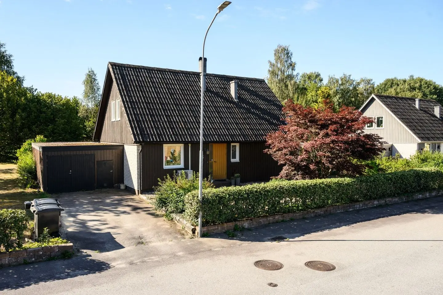 Image 1 of 37 of Frövägen 5
