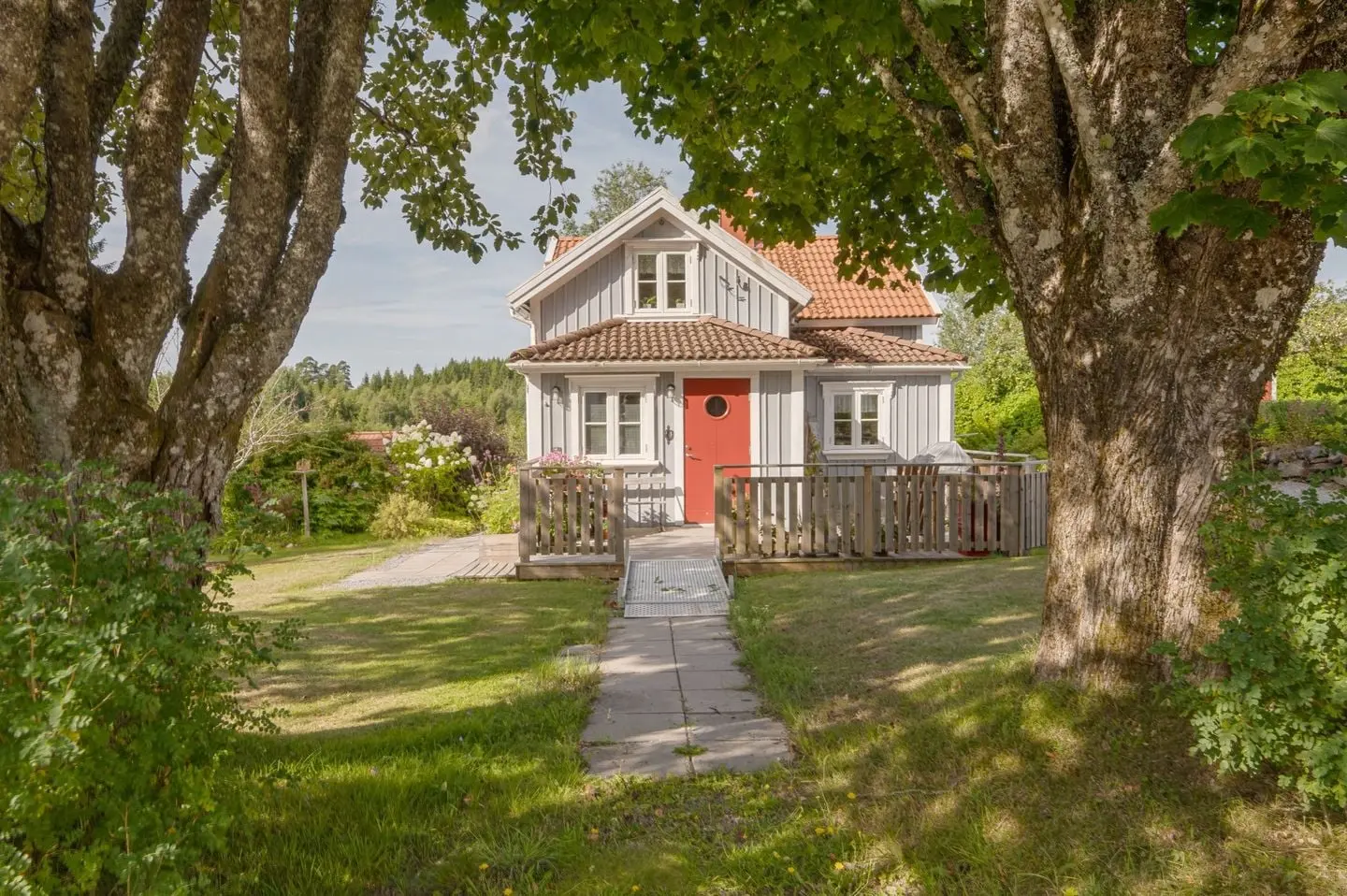 Bild 1 av 52 på Smeberg 2