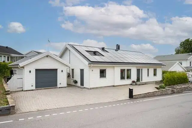 House, 6 rooms, 143 m² in Höör