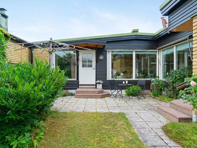 Bild 1 av 21 på Harrstigen 8
