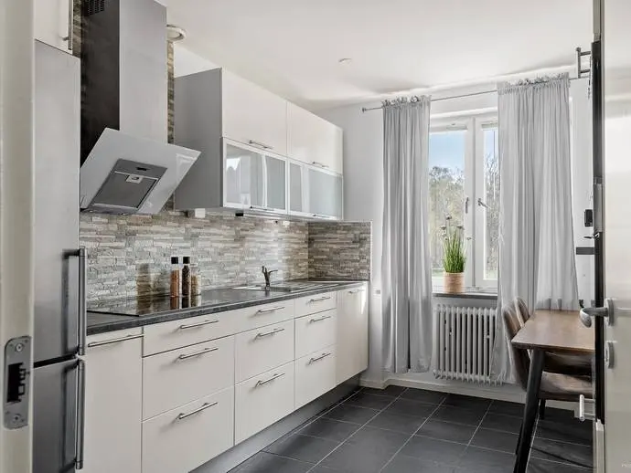 Bild 1 av 15 på Planteringsvägen 54