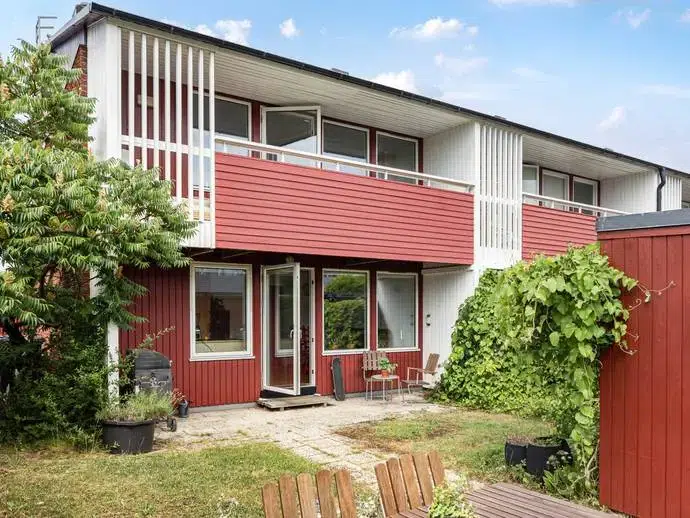 Semi-detached/terraced, 4 rooms, 110 m²