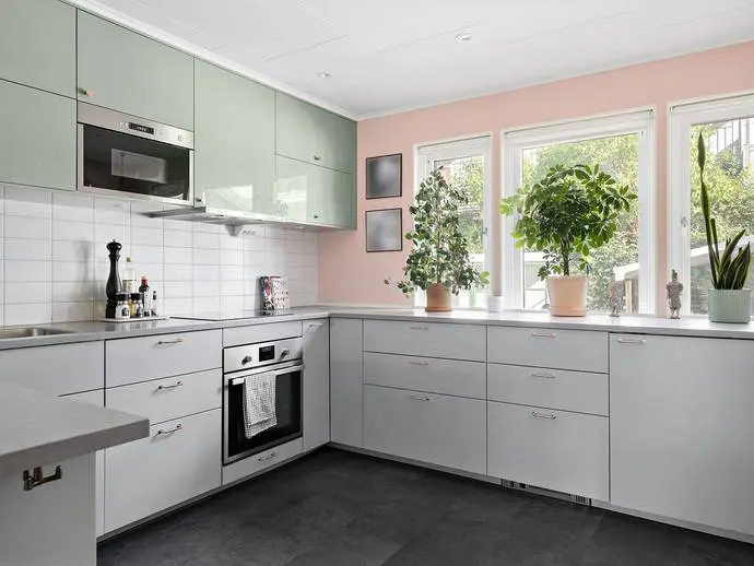 Image 1 of 21 of Eklövsvägen 98