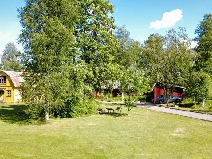 Lägenhet, 11 rum, 183 m²