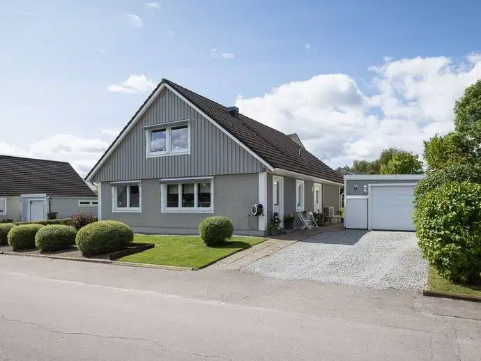 Villa, 5 rum, 166 m²