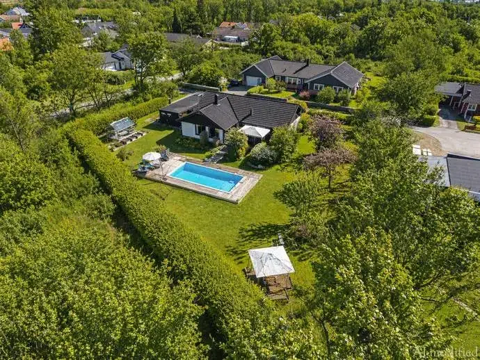 House, 4 rooms, 137 m²