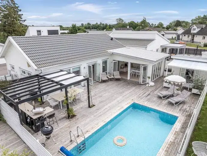 House, 5 rooms, 80 m²
