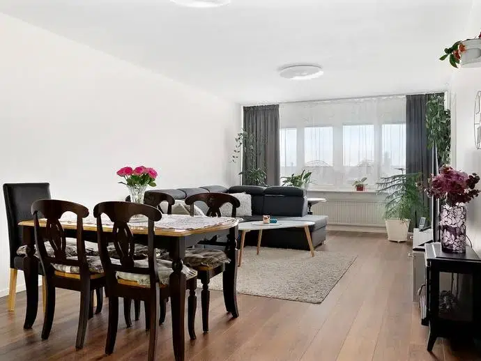 Apartment, 3 rooms, 77 m²