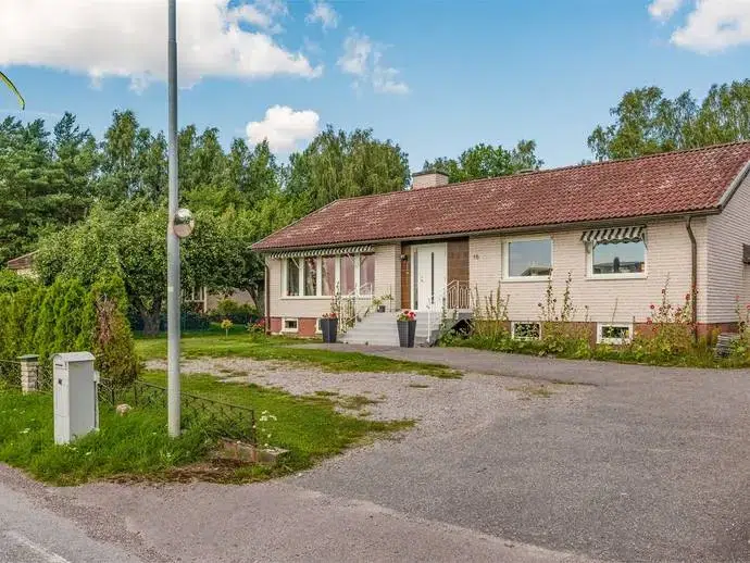 Villa, 6 rum, 113 m² i Ljunga