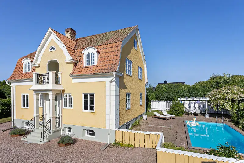 Villa, 8 rum, 199 m²