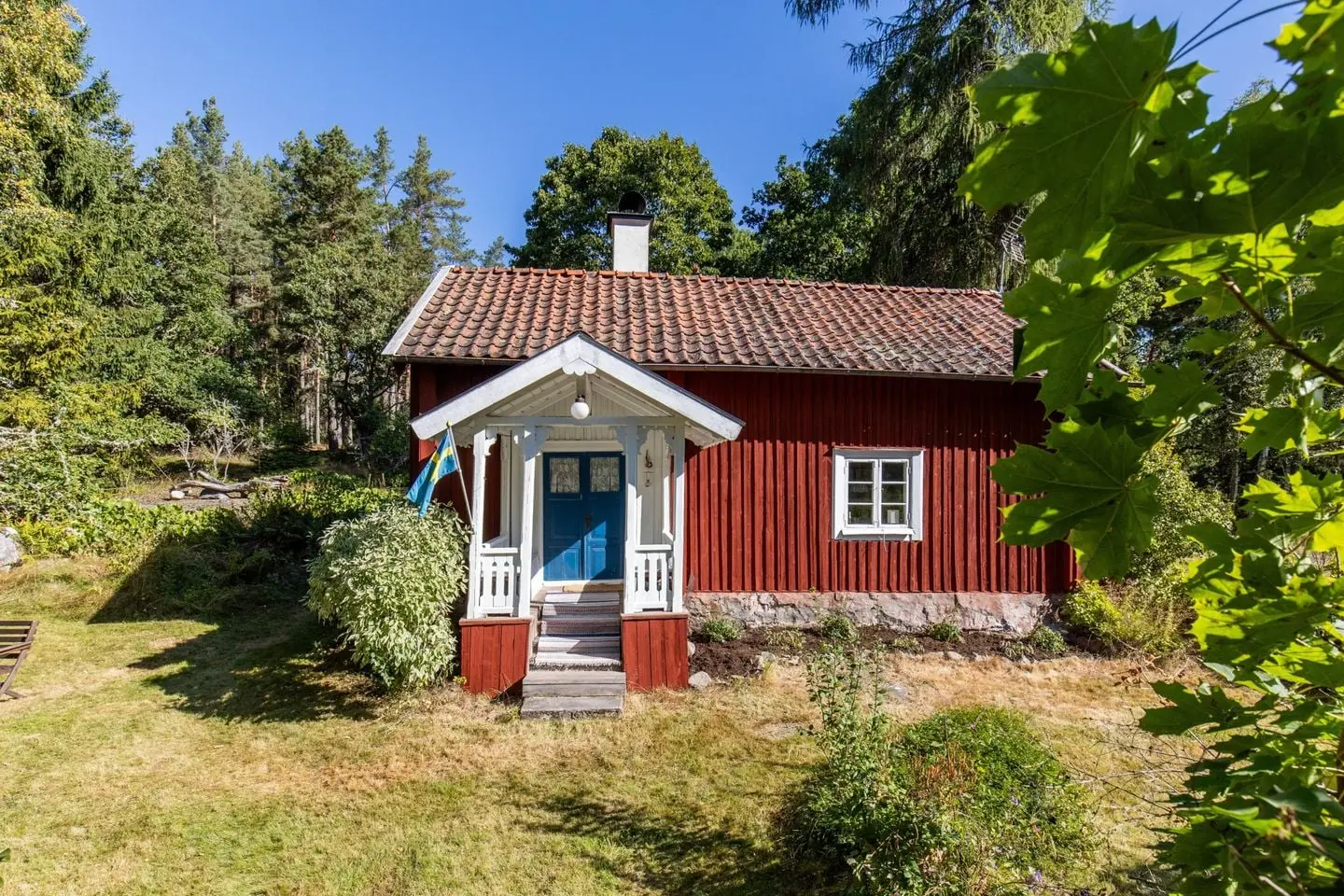 Image 1 of 49 of Skenäs Hällbäcken
