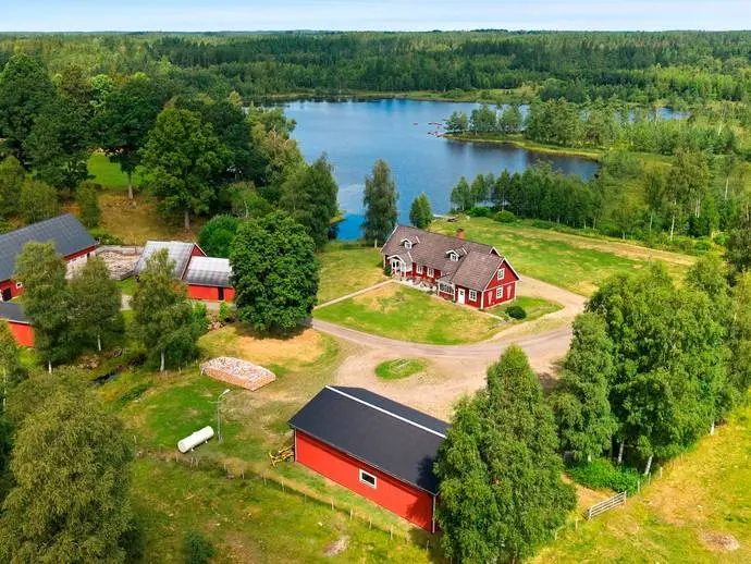 Bild 1 av 21 på Hamsarp Sjögården 1257