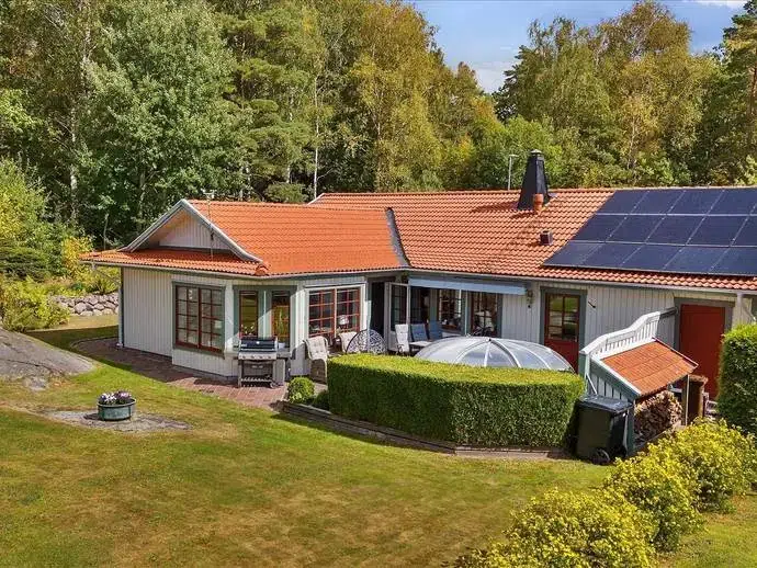 House, 5 rooms, 145 m²