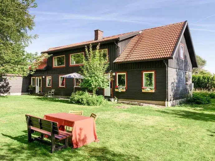 Villa, 7 rum, 225 m²