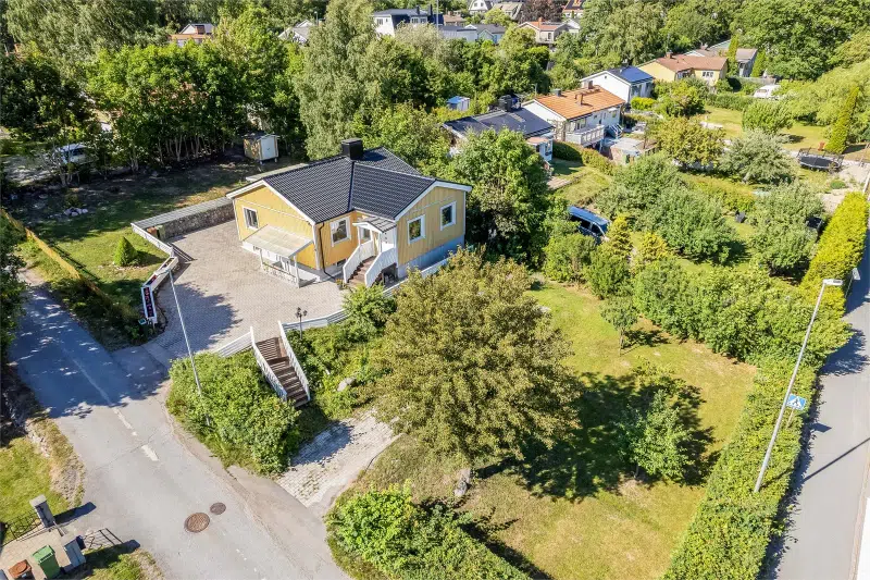 House, 5 rooms, 85 m² in Järfälla