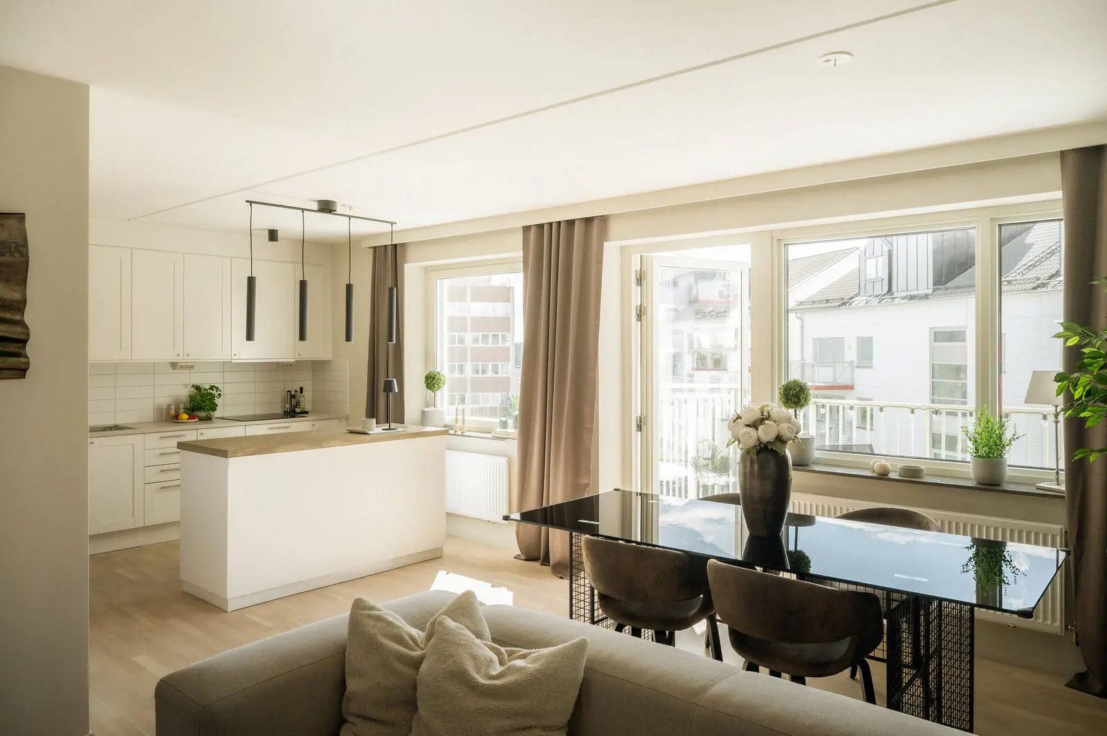 Lägenhet, Hedenströms väg 13, Saltsjö-Boo. Bild 1 av 1