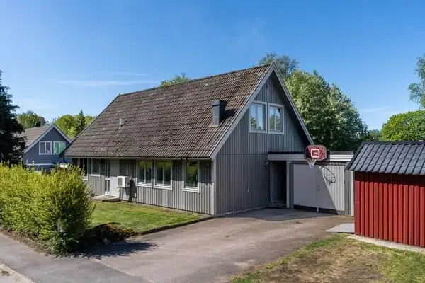 Villa, 6 rum, 142 m² i Bäckhammar