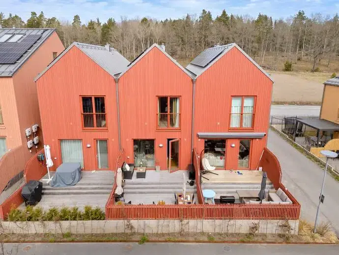 Par-/radhus, 4 rum, 103 m²