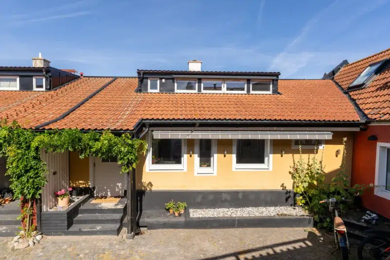 Semi-detached/terraced, 2 rooms, 68 m² in Simrishamn