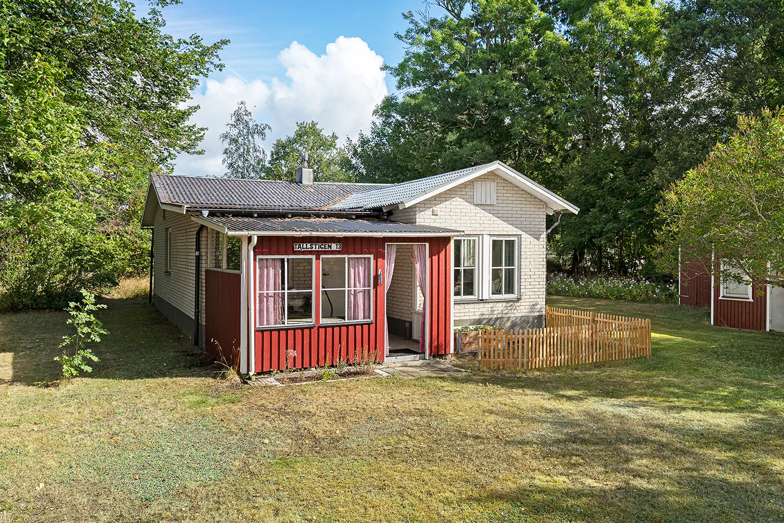 Image 1 of 6 of Sätofta Tallstigen 13