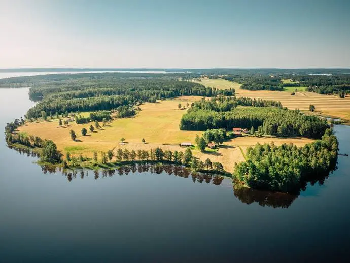 Bild 1 av 21 på Runnäs Eken 1