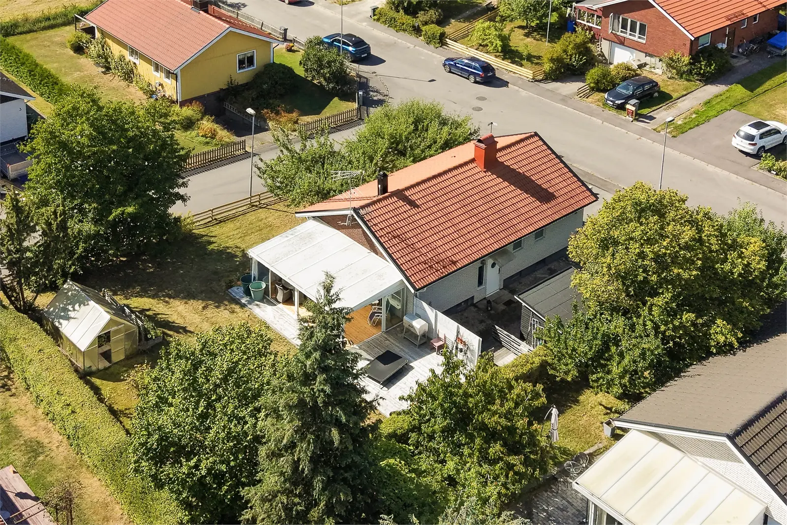Image 1 of 6 of Myrstigen 11