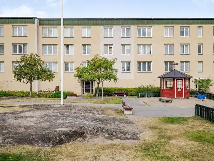 Apartment, 4 rooms, 94 m²