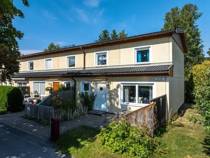 Par-/radhus, 4 rum, 115 m²