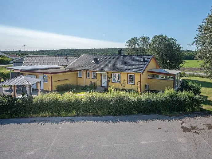 Image 1 of 21 of Kalkåsliden 12