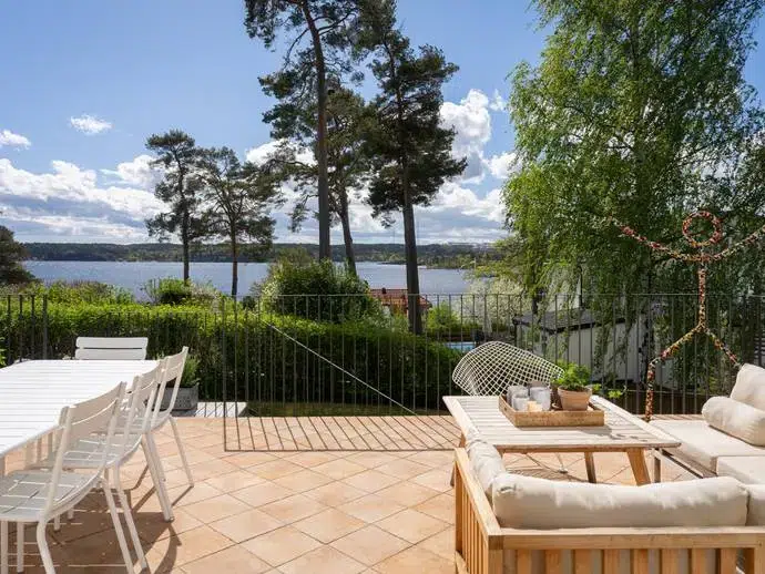 House, 8 rooms, 212 m²