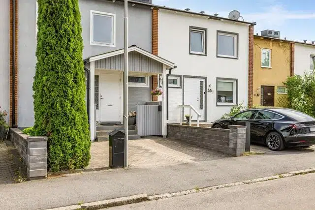 Semi-detached/terraced, 4 rooms, 98 m² in Norrköping