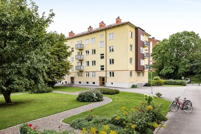 Image 1 of 8 of Mobecksgatan 2B