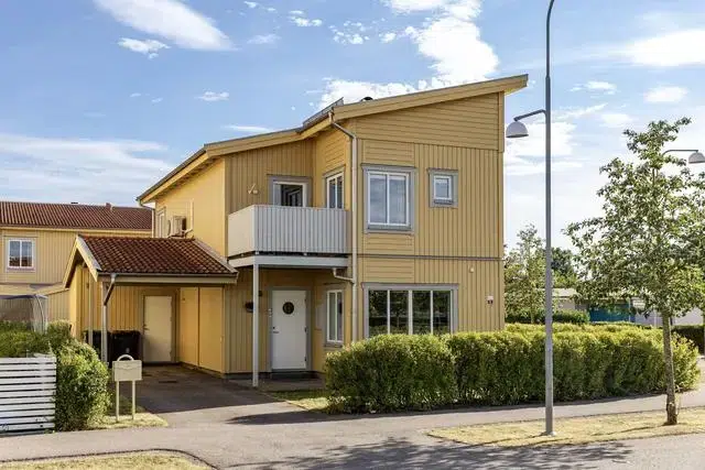 House, 5 rooms, 135 m² in Linköping