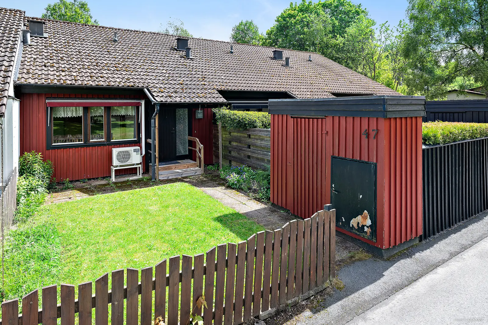 Bild 1 av 23 på Sörgårdsvägen 47