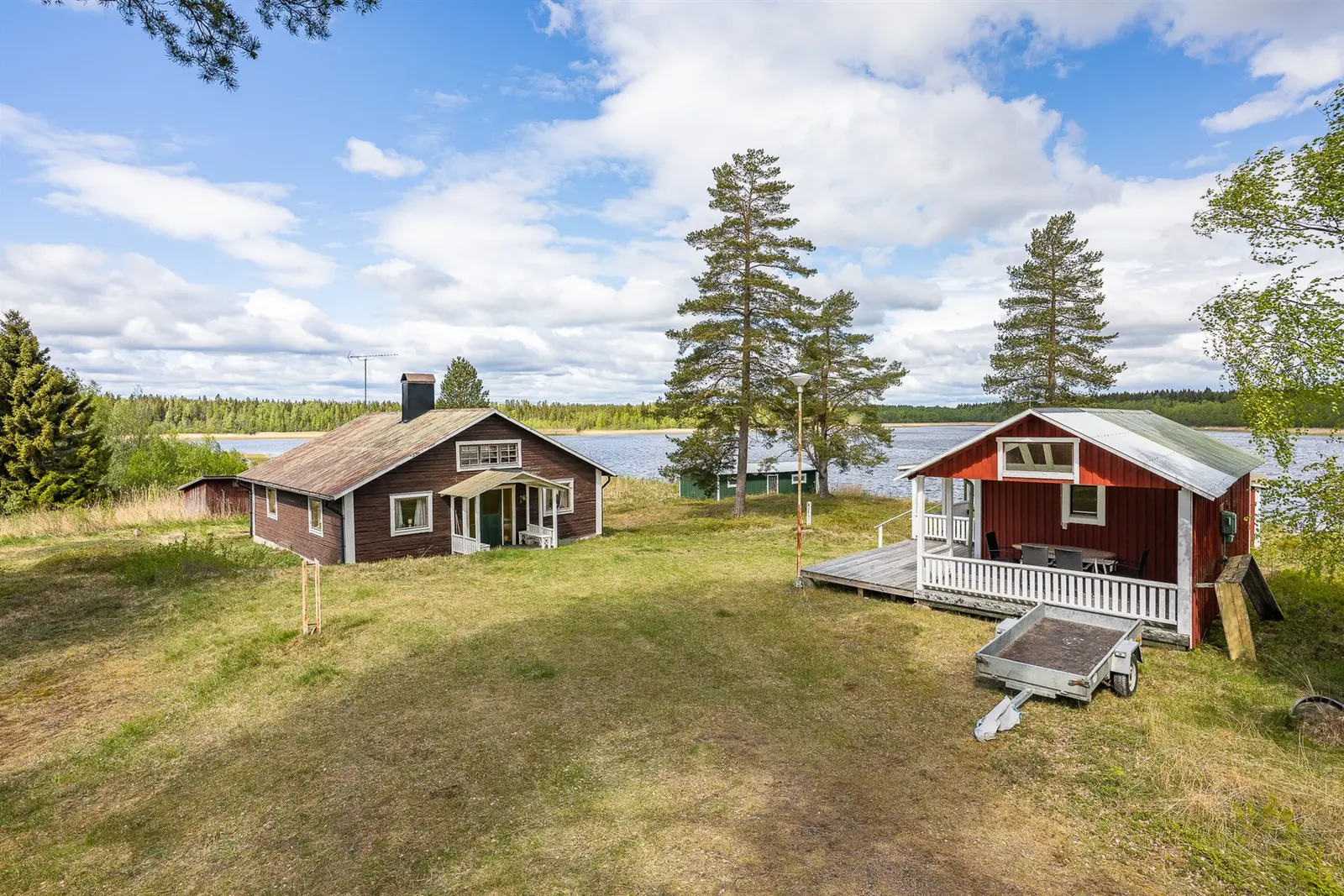 Image 1 of 21 of Krikeviken 112