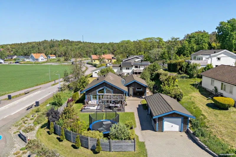 House, 5 rooms, 143 m² in Halland