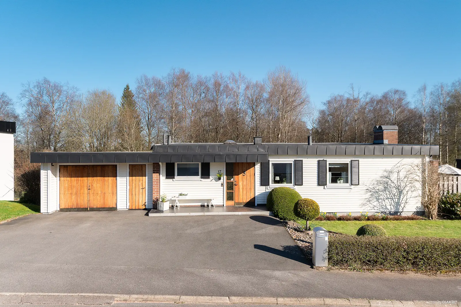 Image 1 of 21 of Apelgatan 17